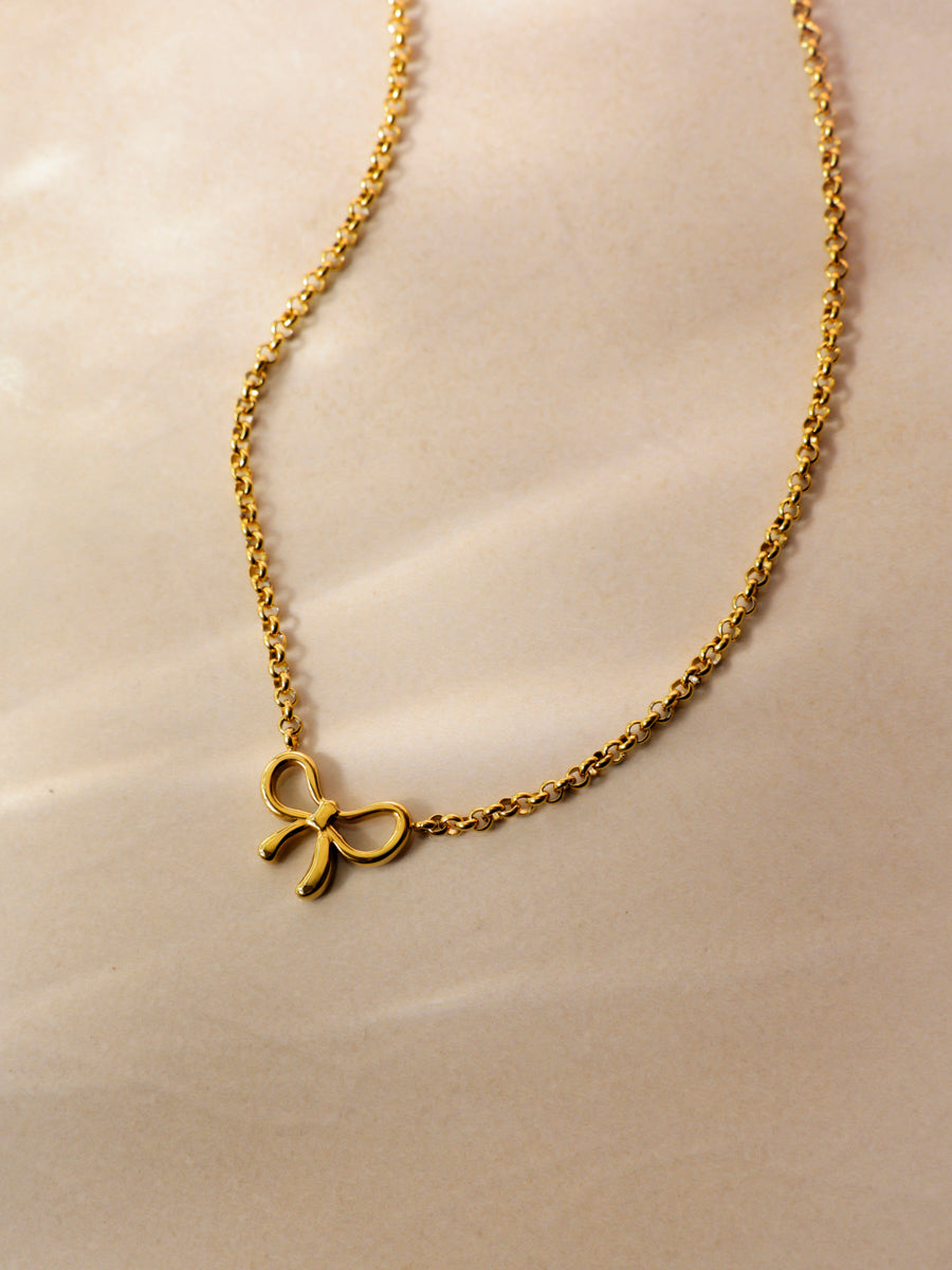 Airy Knot Kette