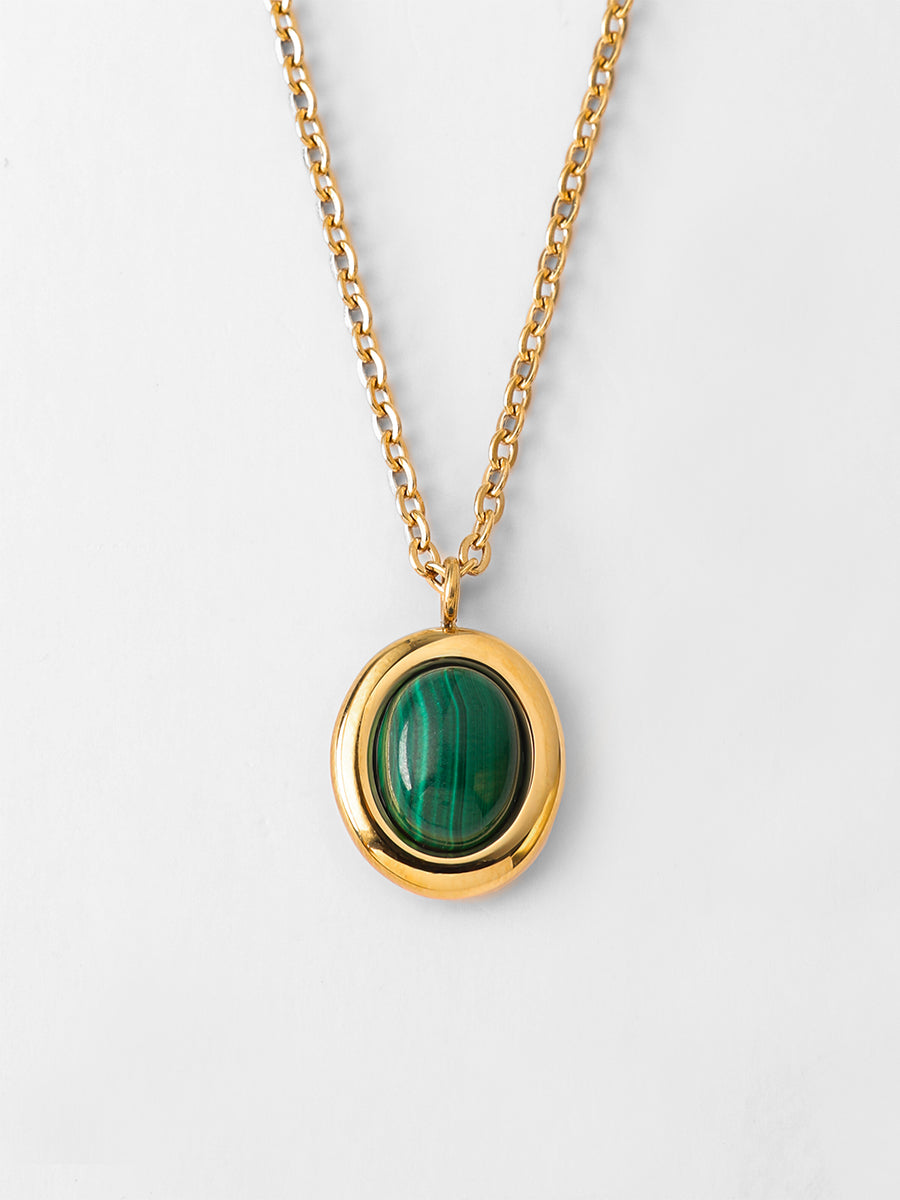 Chasing Starlight Dark Green Kette