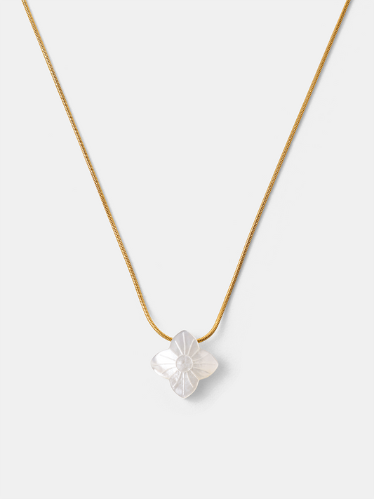 Delicate Bloom Kette