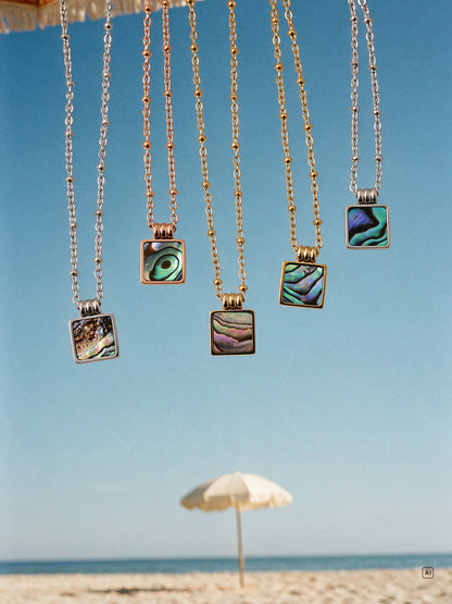 Iridescent Square Kette