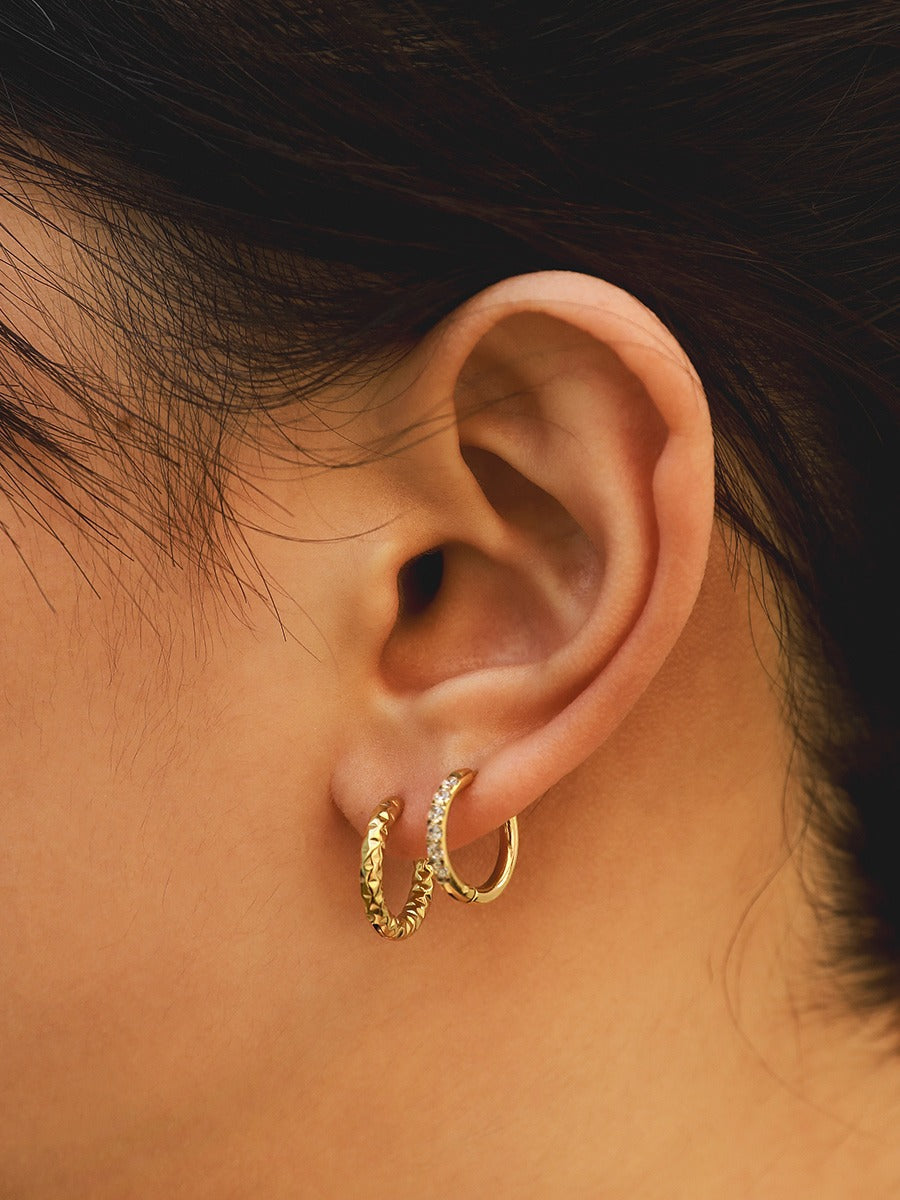 Wave Textured Hoop Ohrringe