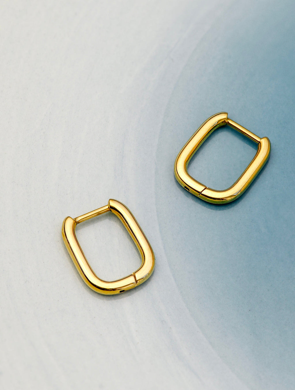 Small Square Hoop Ohrringe