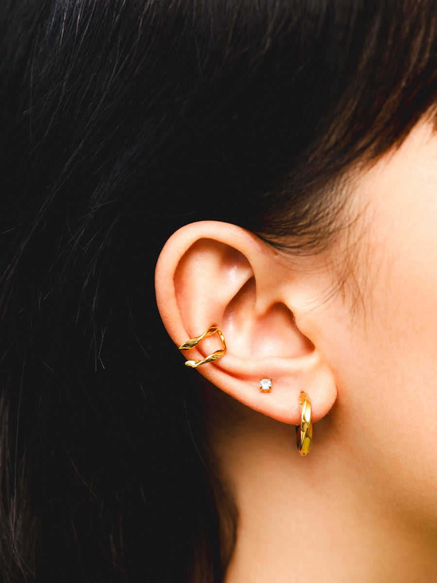 Small Twist Hoop Ohrringe
