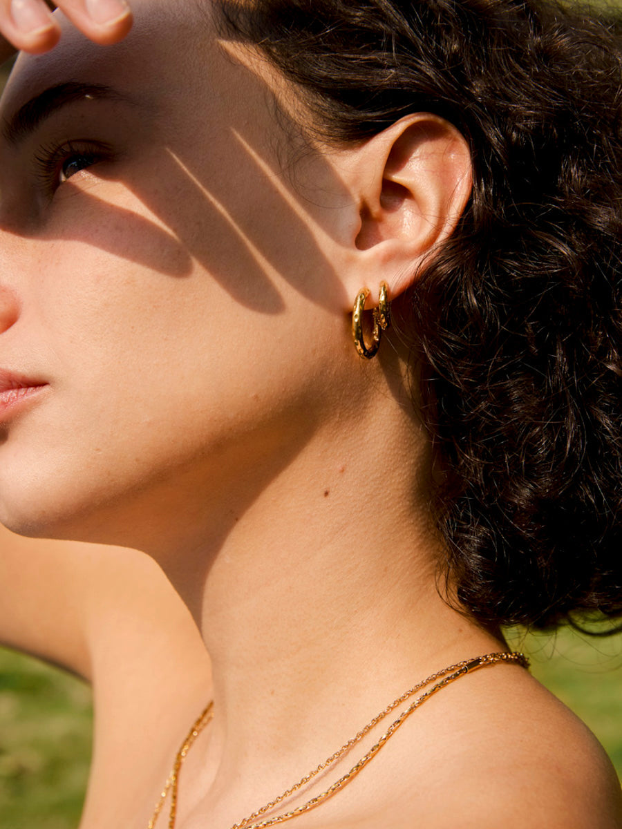 15mm Textured Hoops Mini Ohrringe