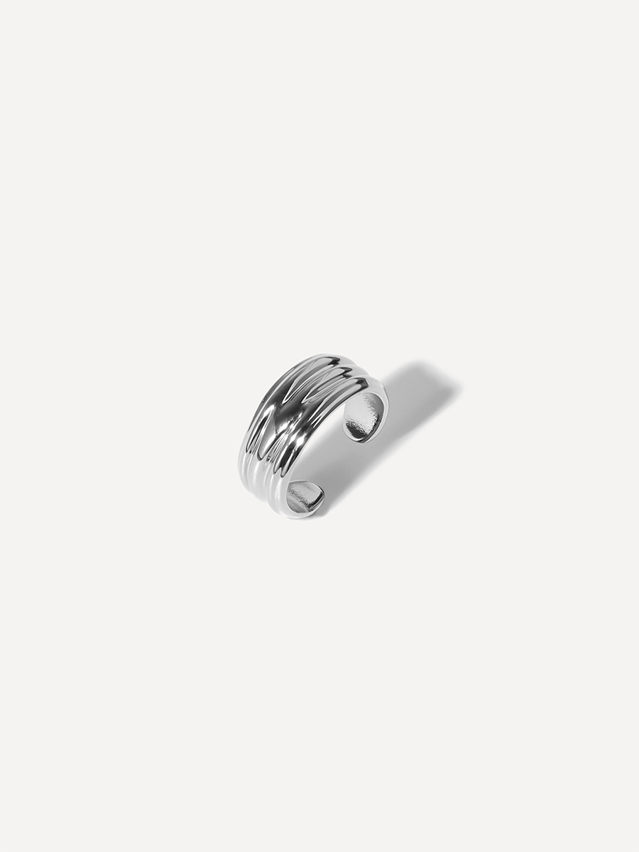 Flowing Grace Earcuff