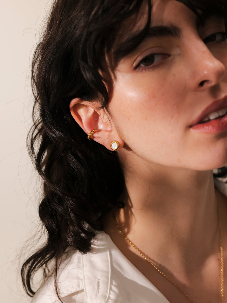 Gentle Twist Earcuff