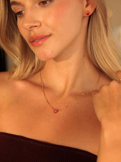 Crystal Delight Dark Red Stub-Ohrringe