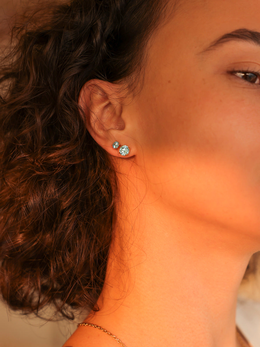 Crystal Delight Light Blue Small Stub-Ohrringe