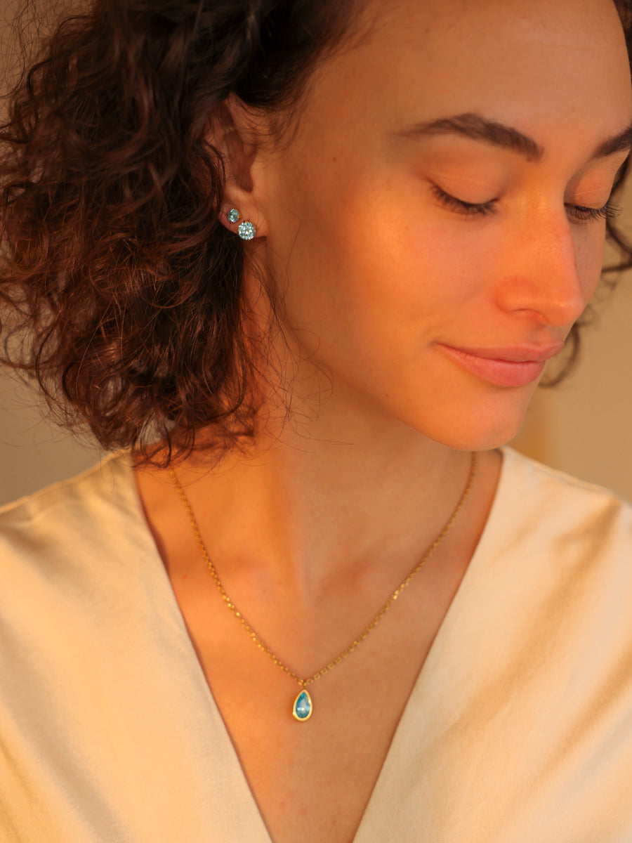 Crystal Delight Light Blue Small Stub-Ohrringe
