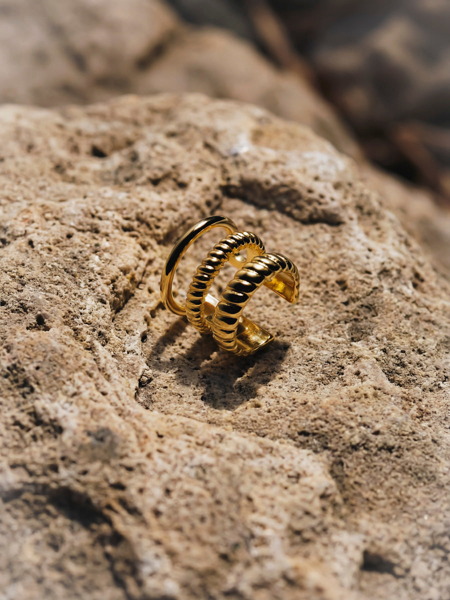 Elegant Coil Earcuff