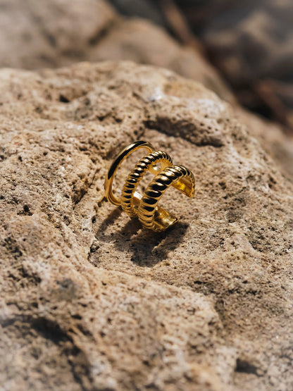 Elegant Coil Earcuff