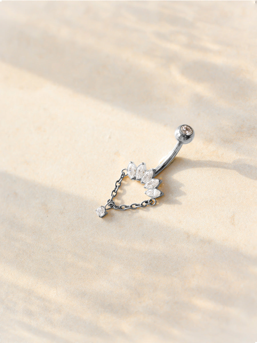 Gleaming Spark Titan Bauchnabelpiercing