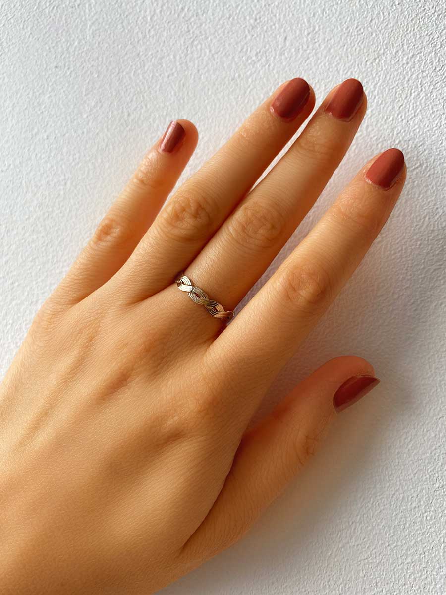 Wavy Line Ring