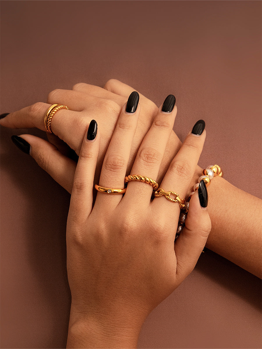 Circular Timeless Ring