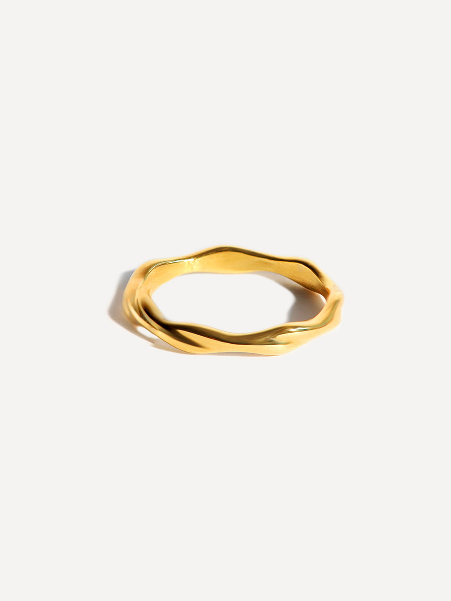 Classic Wave Ring