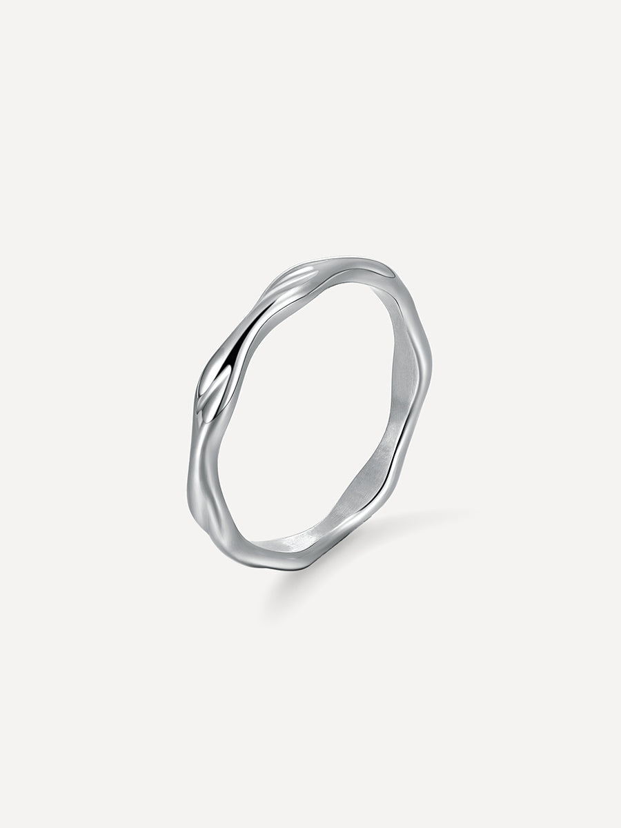 Classic Wave Ring