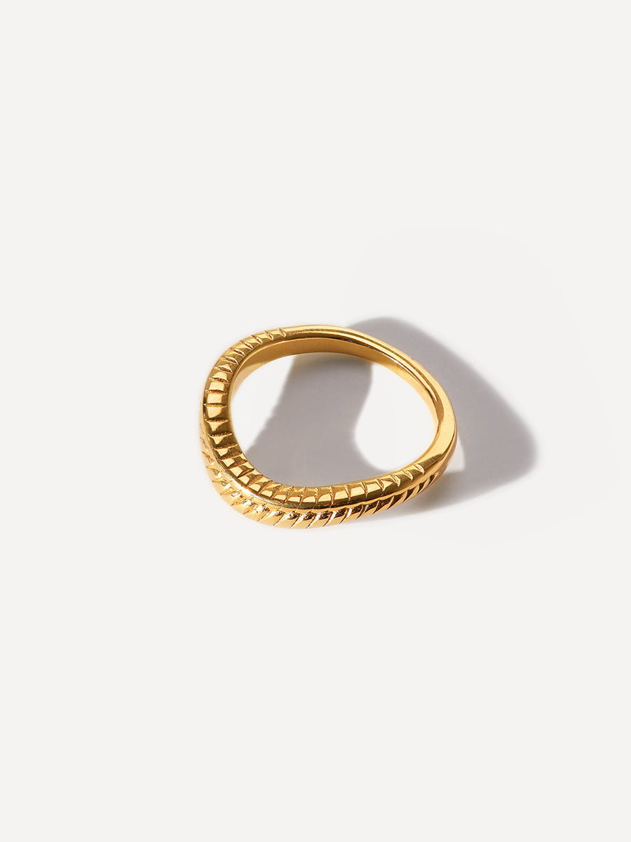 Wavy Scales Ring