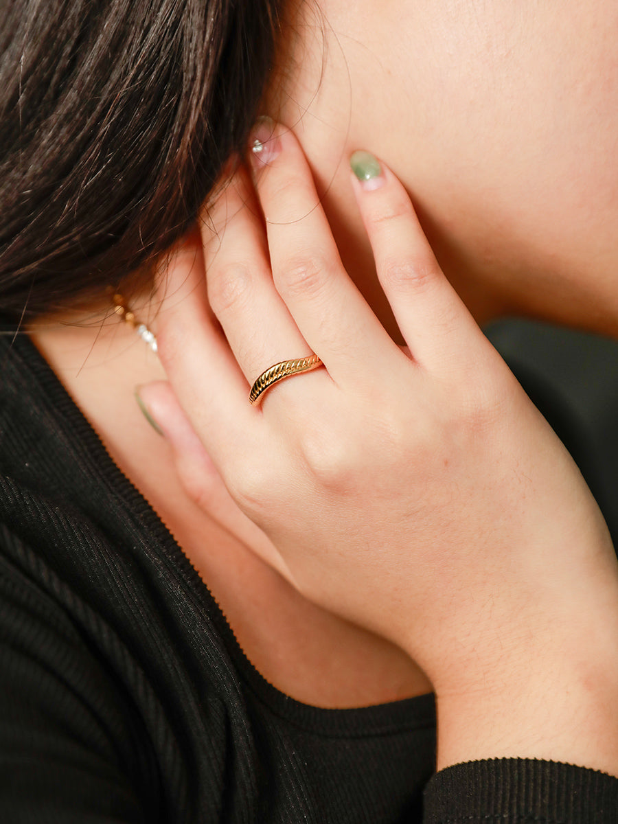 Wavy Scales Ring