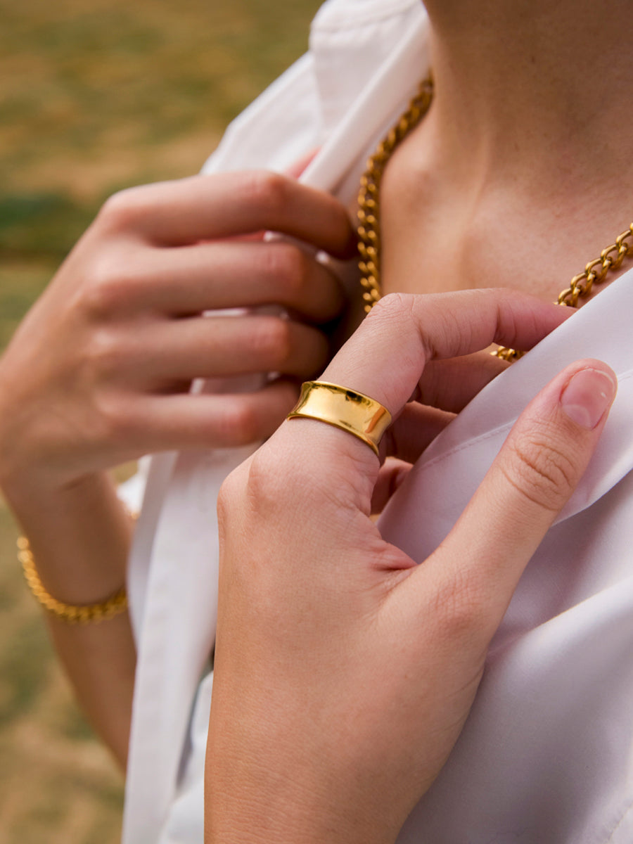 Mirror Arc Ring