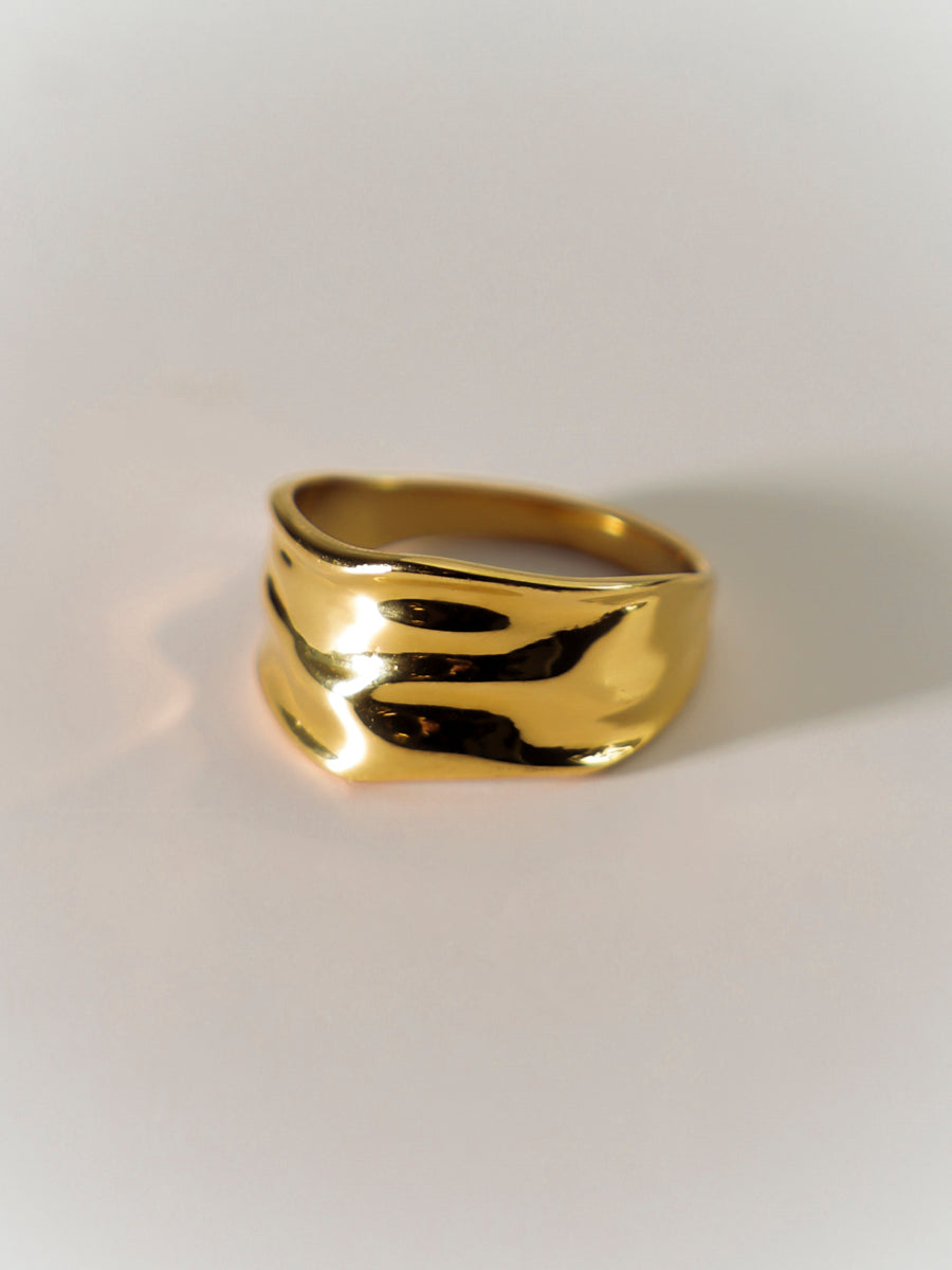 Shiny Aura Ring
