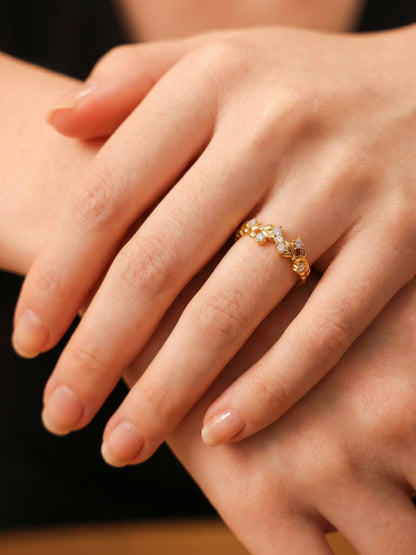 Shining Vine Ring