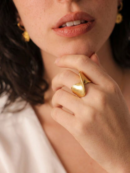 Twisted Beauty Ring