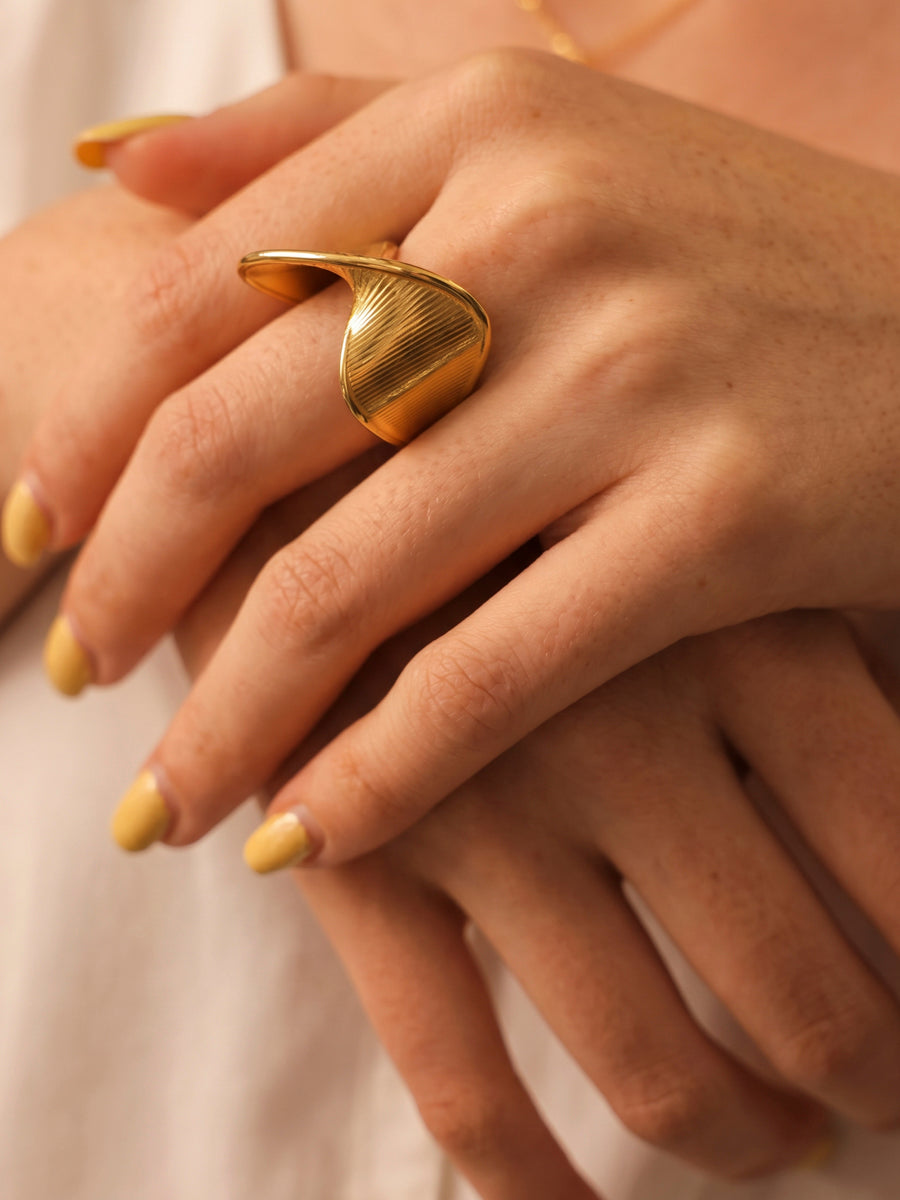 Twisted Beauty Ring