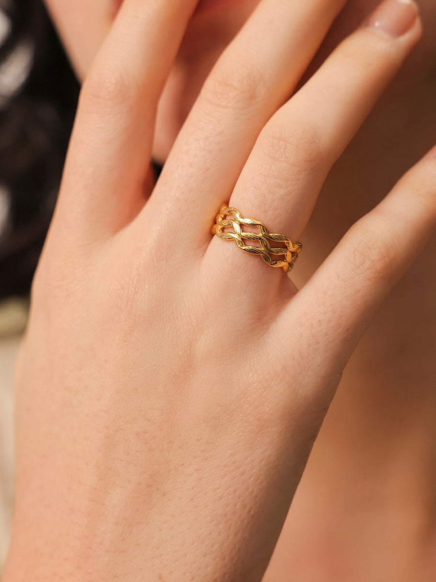 Ripple Trio Ring