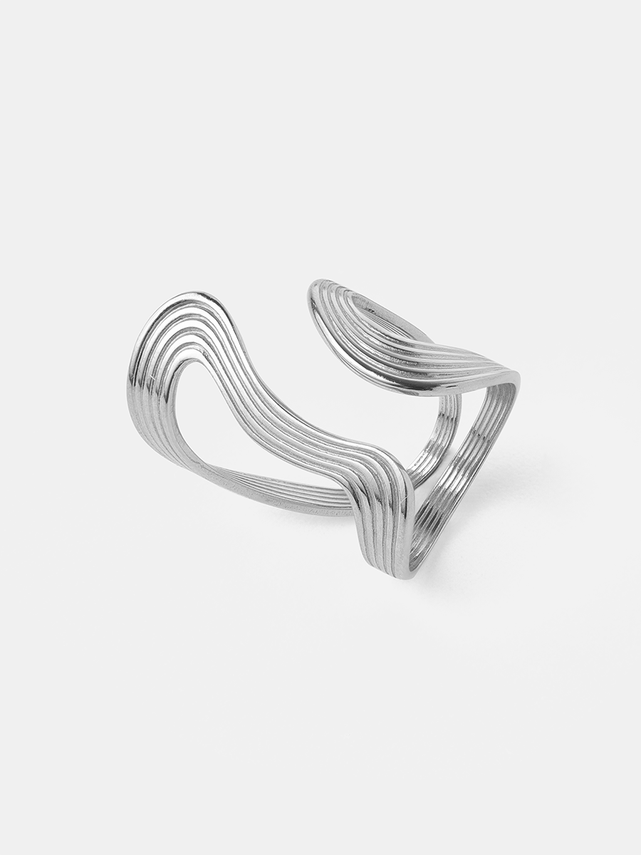 Graceful Curve Ring