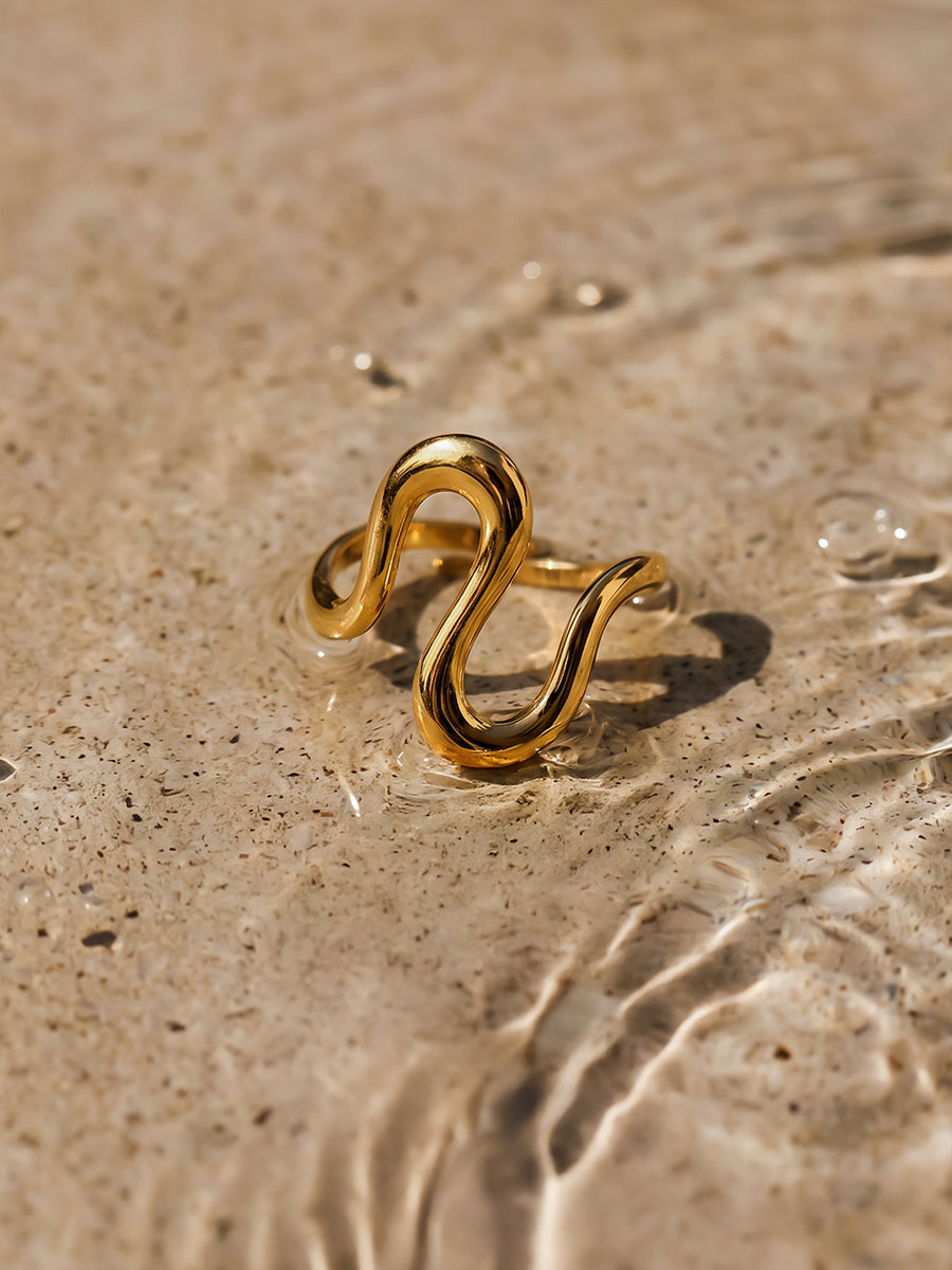 Twisted Elegance Ring