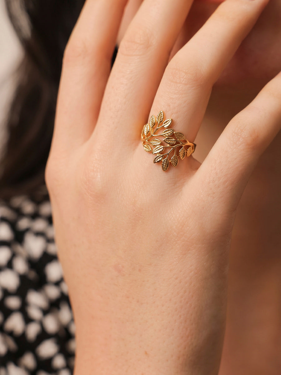 Lush Leaf Ring