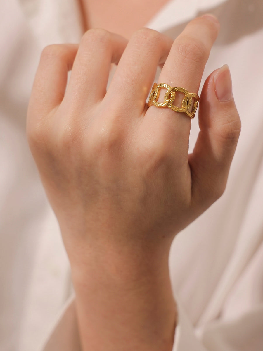 Hammered Elegance Ring