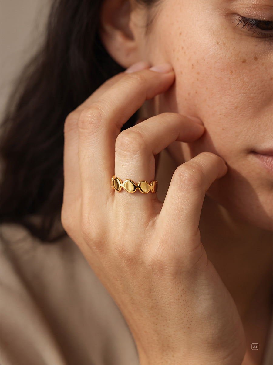 Fluid Pebble Ring