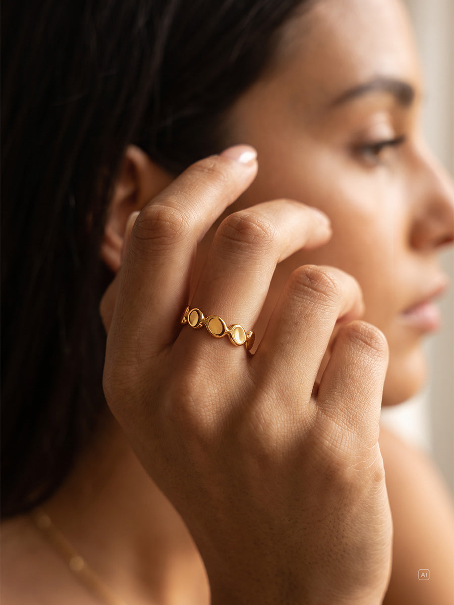 Fluid Pebble Ring