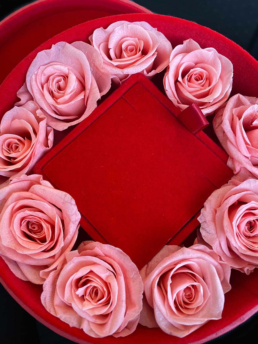ECHTE ROSEN BOX Round