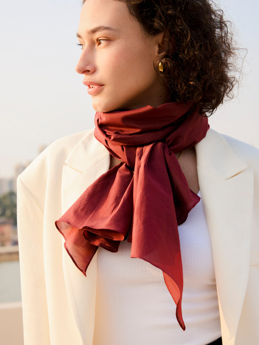Pure Essence Dark Red Schal