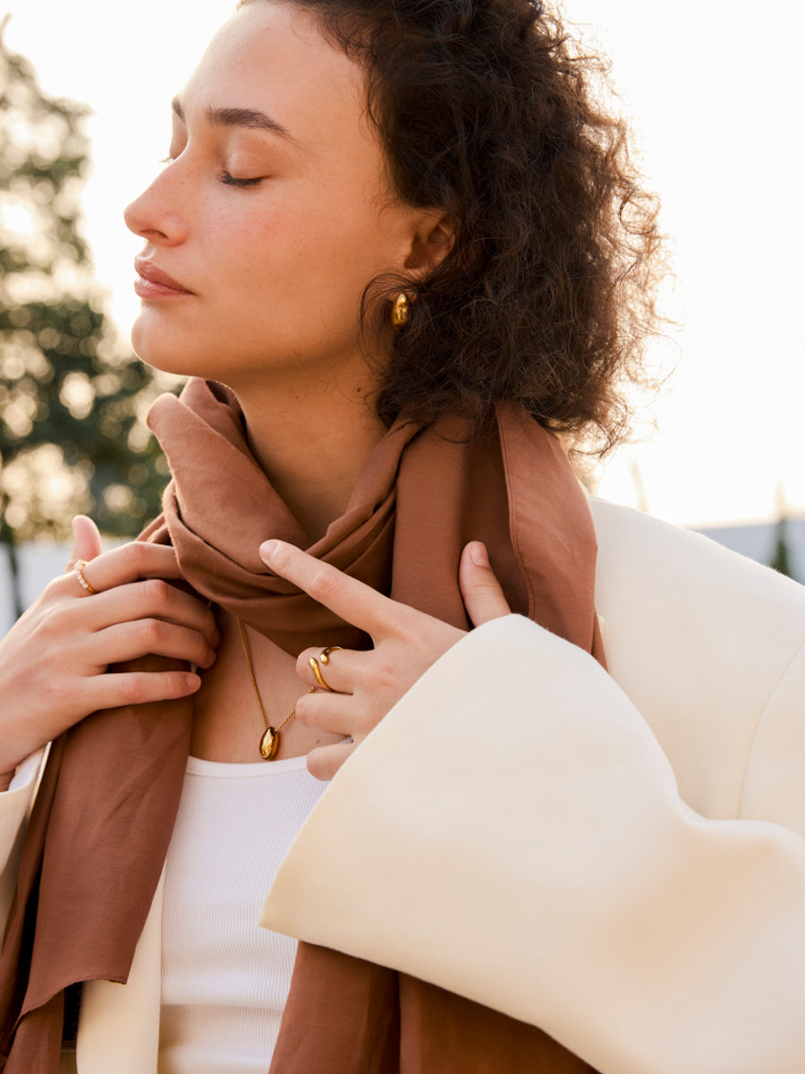 Pure Essence Brown Schal