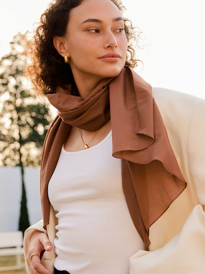 Pure Essence Brown Schal