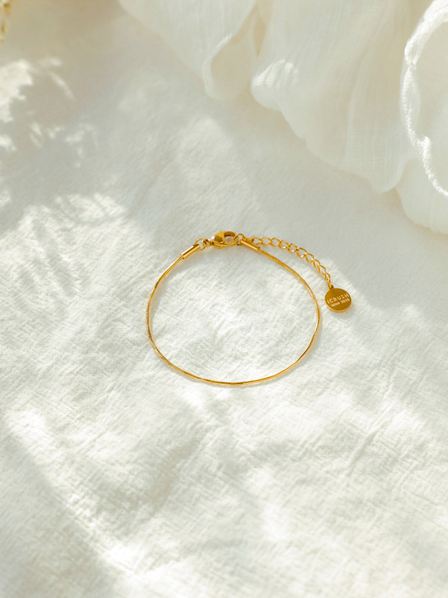 Modern Sleek ARMBAND
